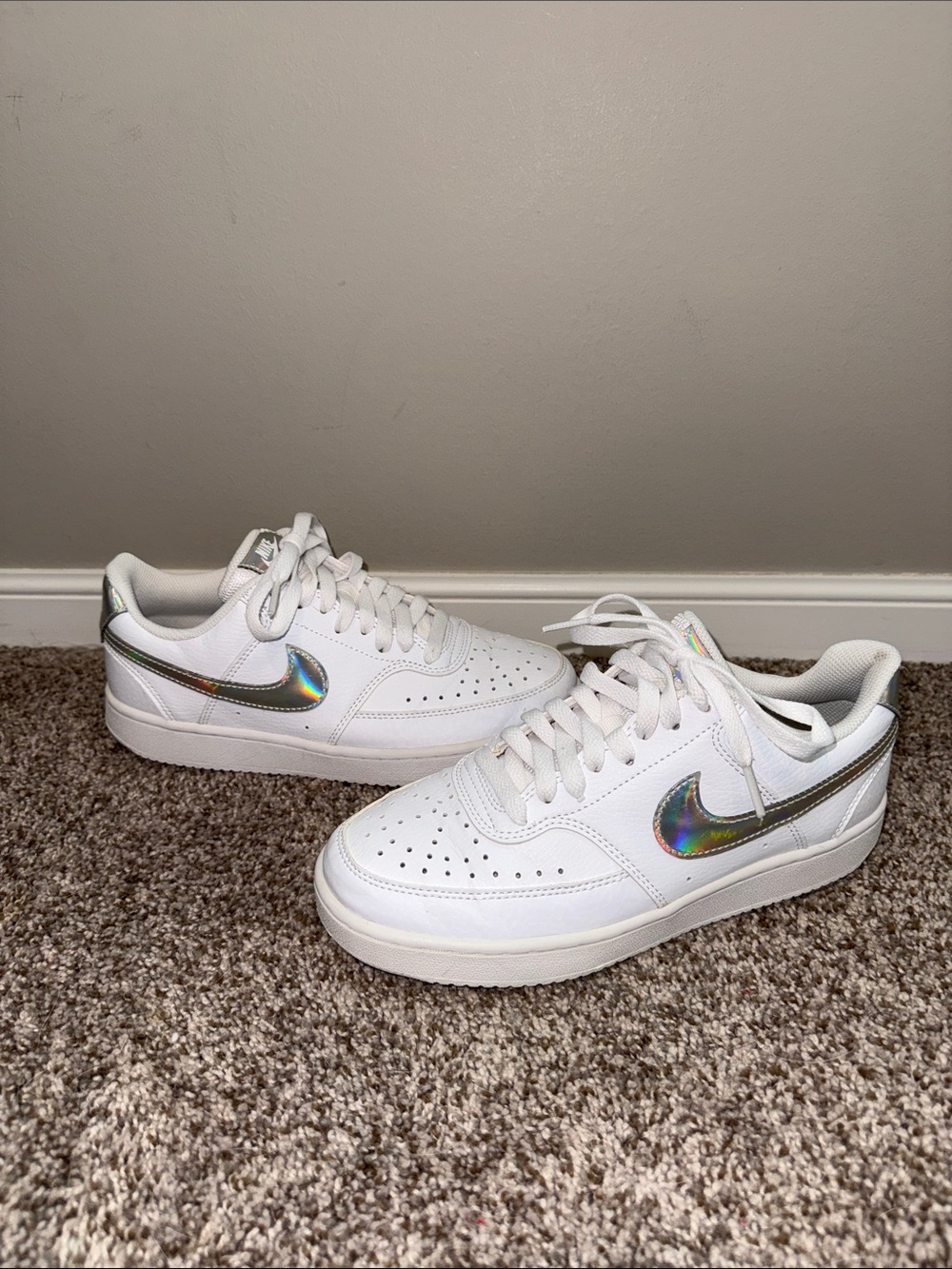Nike Air Force 1 Low Iridescent Swoosh White Sneakers size 7